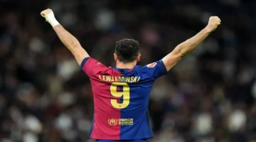 ليفاندوفسكي يدرس الرحيل عن برشلونة وسط تغيرات النادي الأساسية